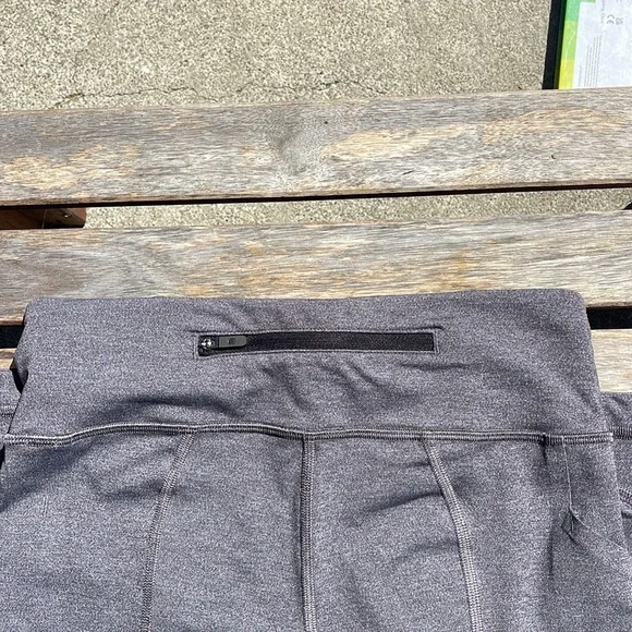 Lululemon Rival Crop Leggings - Size 4 - Picture 6 of 6